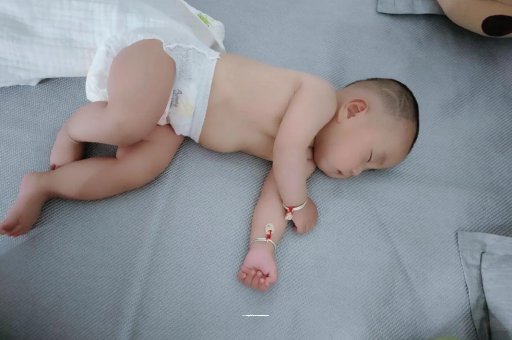 梅河口宝宝呼吸道感染发烧